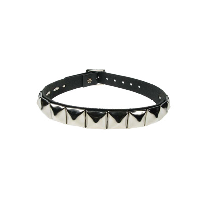 Bullet 69 Funky Punk - 1 row pyramid Choker - Zwart/Zilverkleurig